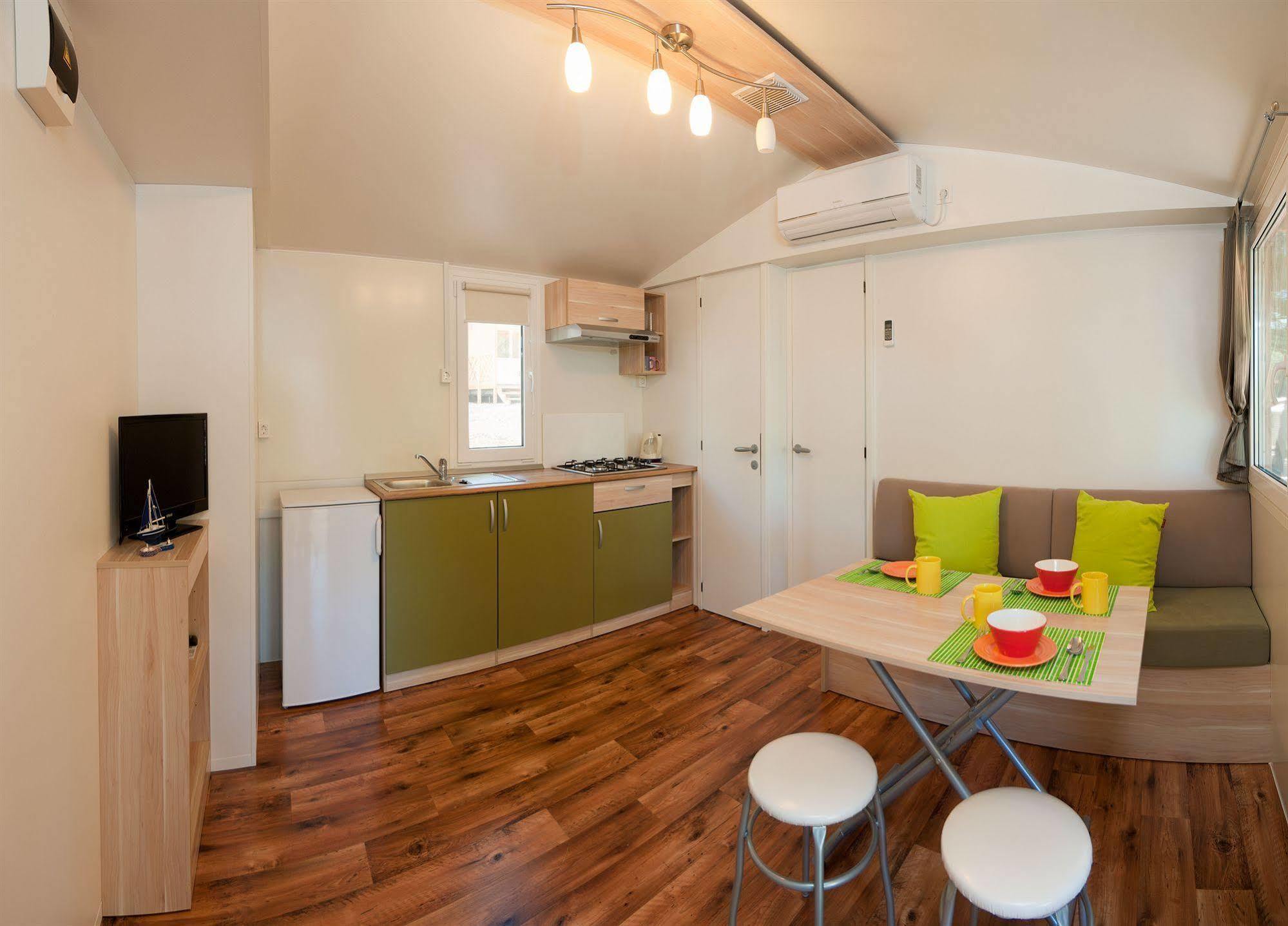 Mobile Homes Basko Polje Campground Baška Voda Εξωτερικό φωτογραφία